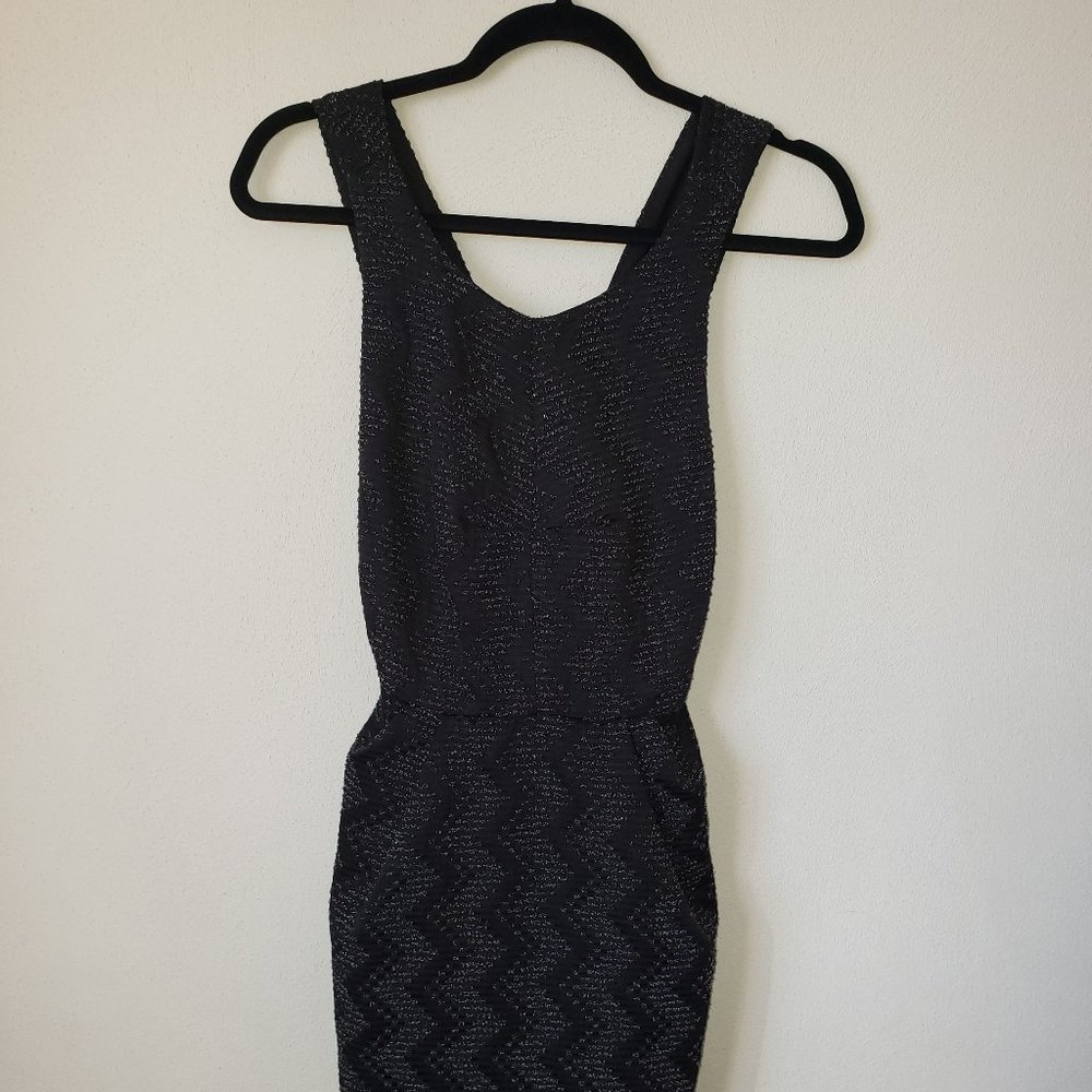 Fitted black dress